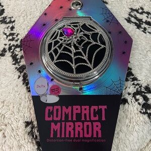 🕷️ Gothic Spider Web Compact Mirror | Dual Magnification | New